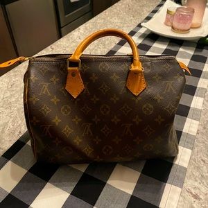 Louis Vuitton Speedy 30